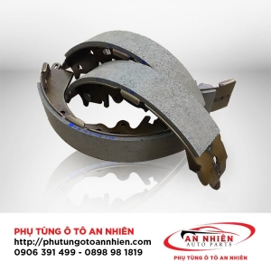 044950K140 - MÁ PHANH SAU (GUỐC) - INNOVA